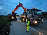 Autobahn Nachteinsatz Actros